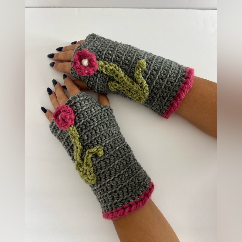 NEW! Crochet Grey with Pink Flowers Fingerless Warm Hand Gloves Size Adult